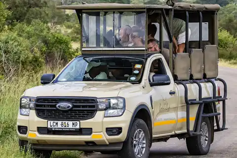 Dawn to Dusk Safaris | Tours | Transfers